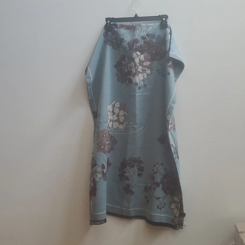 SAACHI BOTANICAL REVERSIBLE PRINT SCARF /SIZE:ONE SIZE /LIGHT BLUE